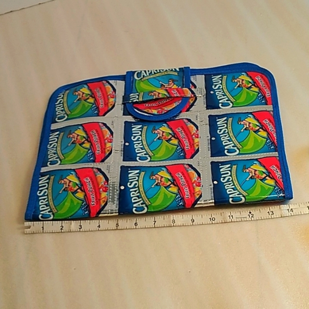 Caprisun folder - Picture 7 of 7